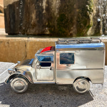 Charger l&#39;image dans la galerie, Voiture Citroën 2CV Canettes recyclées
