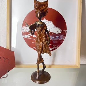 Femme bronze - 26 cm