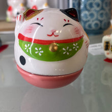 Load image into Gallery viewer, Maneki Neko Culbuto
