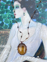 Load image into Gallery viewer, Collier pierre artyana Aix en Provence 
