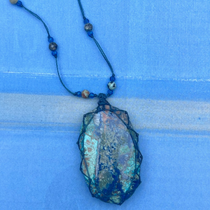 Collier pierre artyana Aix en Provence 
