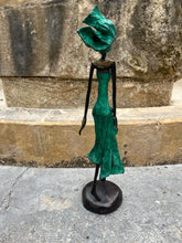 Load image into Gallery viewer, Femmes - Bronze Burkina Faso
