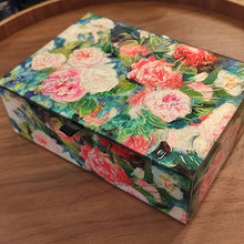 Charger l&#39;image dans la galerie, Boîte en verre
