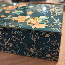 Charger l&#39;image dans la galerie, Boîte en verre
