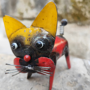 Chat métal