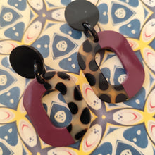 Load image into Gallery viewer, CLIPS boucles d'oreilles laquées

