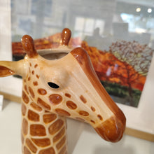Load image into Gallery viewer, Vase animal
