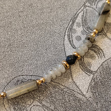 Load image into Gallery viewer, Colliers et Bracelets Pierres naturelles
