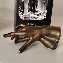 Load image into Gallery viewer, Mains - Rodin
