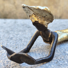 Load image into Gallery viewer, Bronze Burkina Faso allongés
