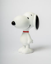 Load image into Gallery viewer, Snoopy debout blanc
