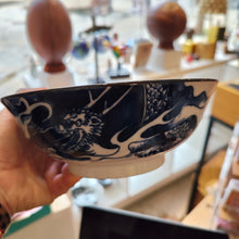 Load image into Gallery viewer, Céramique japonaise Dragon
