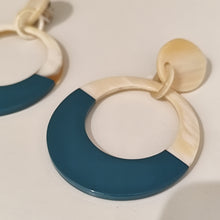 Charger l&#39;image dans la galerie, CLIPS boucles d&#39;oreilles laquées
