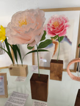 Load image into Gallery viewer, Pivoines - Les fleurs de Justine
