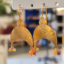 Charger l'image dans la galerie, Boucles d'oreilles Lina - Dome et perlettes
