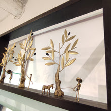 Load image into Gallery viewer, La récolte des olives - Bronze
