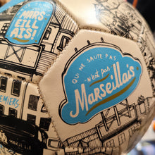 Load image into Gallery viewer, Ballon O.M.
