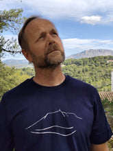 Load image into Gallery viewer, T-shirt Mazart et sa montagne
