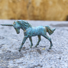 Load image into Gallery viewer, Licornes bronze
