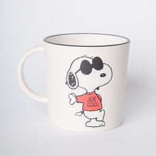 Load image into Gallery viewer, Mug Snoopy Stay cool
