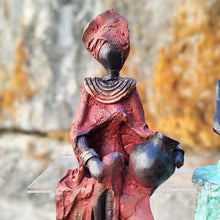 Charger l'image dans la galerie, Petit bronze africain assis
