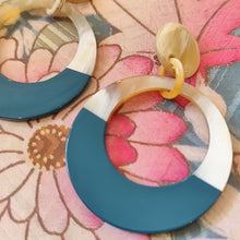 Load image into Gallery viewer, CLIPS boucles d'oreilles laquées
