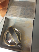 Charger l'image dans la galerie, LOUPE DE VOYAGE
