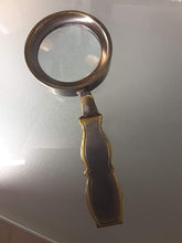 Charger l'image dans la galerie, LOUPE DE VOYAGE
