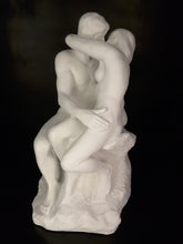 Load image into Gallery viewer, Le baiser blanc - A. Rodin
